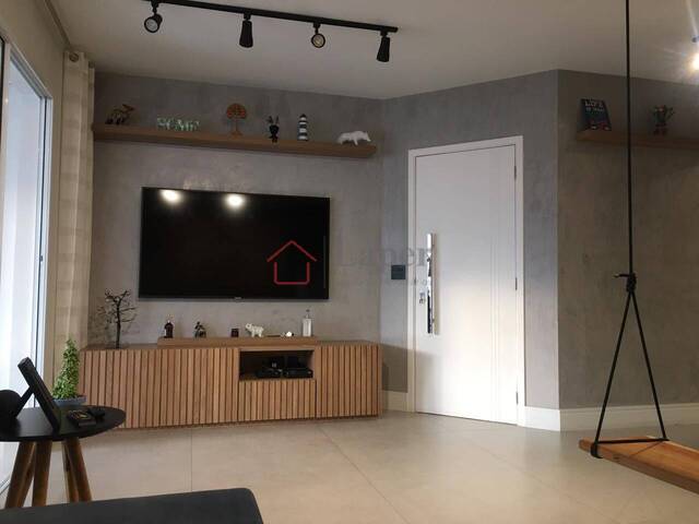 #933 - Apartamento para Venda em São Paulo - SP